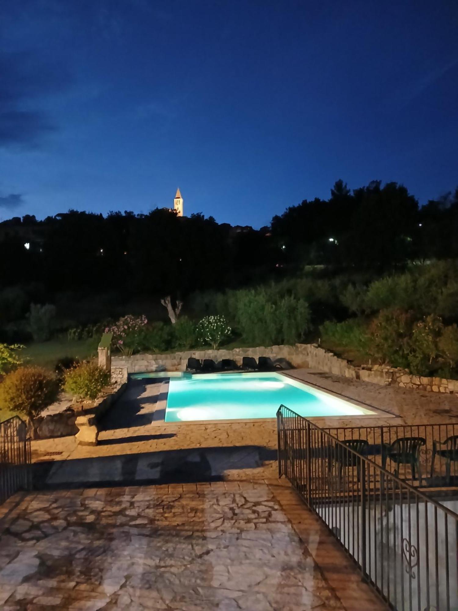 Agriturismo Camera Rosa Todi Exteriör bild